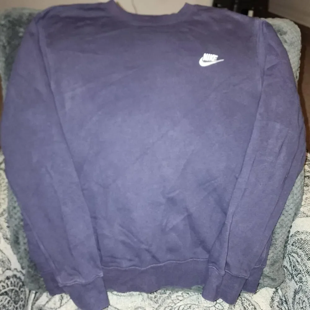 Nike Women's Purple and Navy Sweatshirt